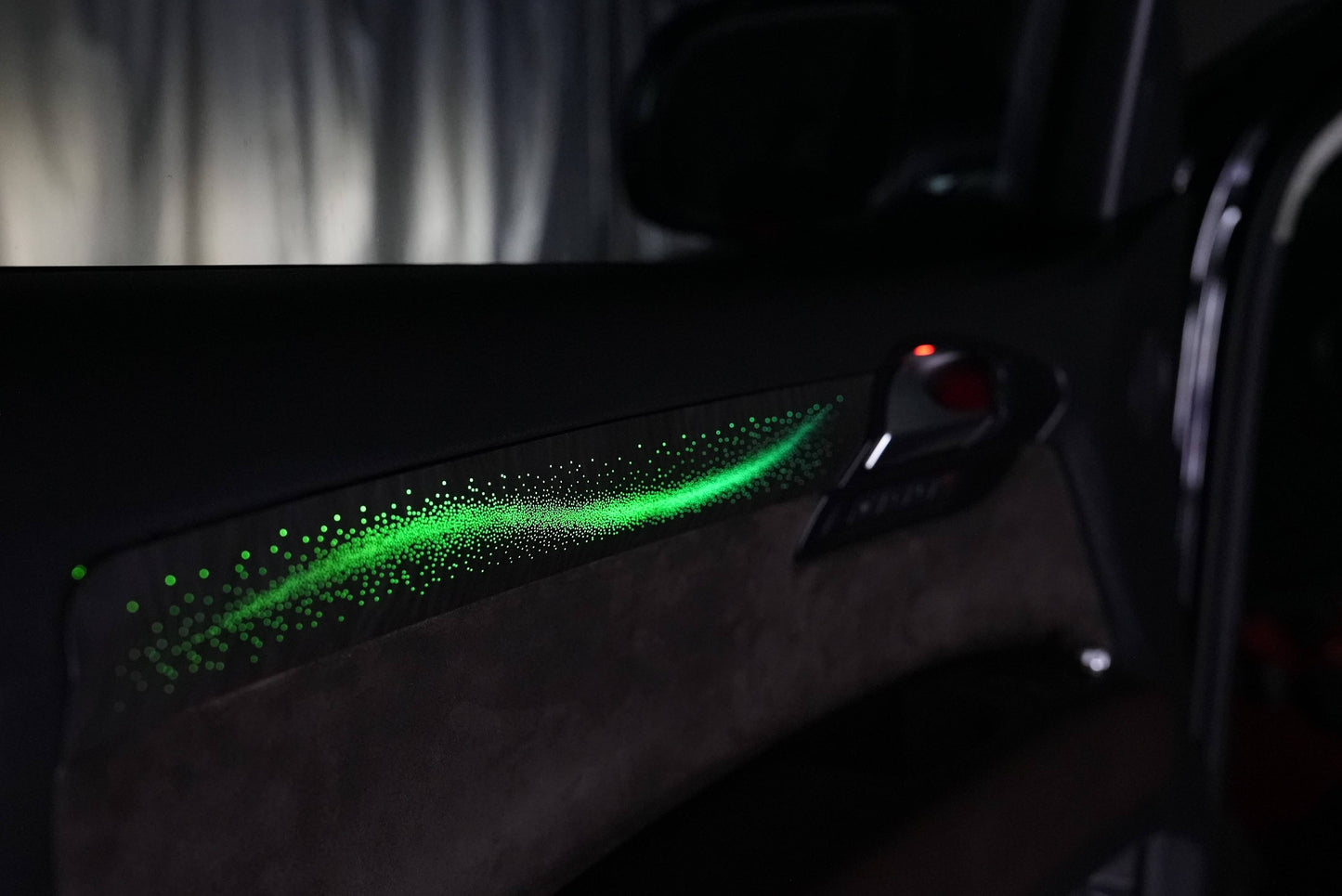 New Car Led Ambient Lights with Multicolor Mobile Control Car Interior Lighting Accessories Suitable for 06-19 Audi Q7