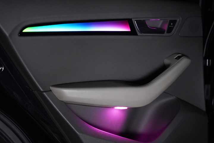New car with mobile control multiple colors led ambient light with car interior lighting accessories suitable for 10-17 Audi Q5