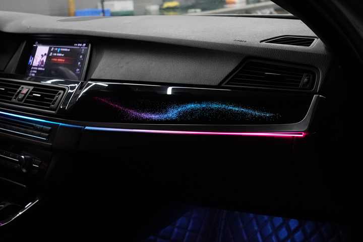Car Ambient Lights with Multi-Color Mobile Control Car Interior Lighting Accessories Suitable for 18-23 BMW 5 Serie G38