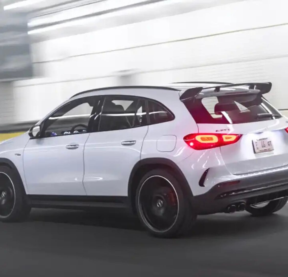 メルセデスベンツ AMG GLA  GLA45S (H247) リアウィング