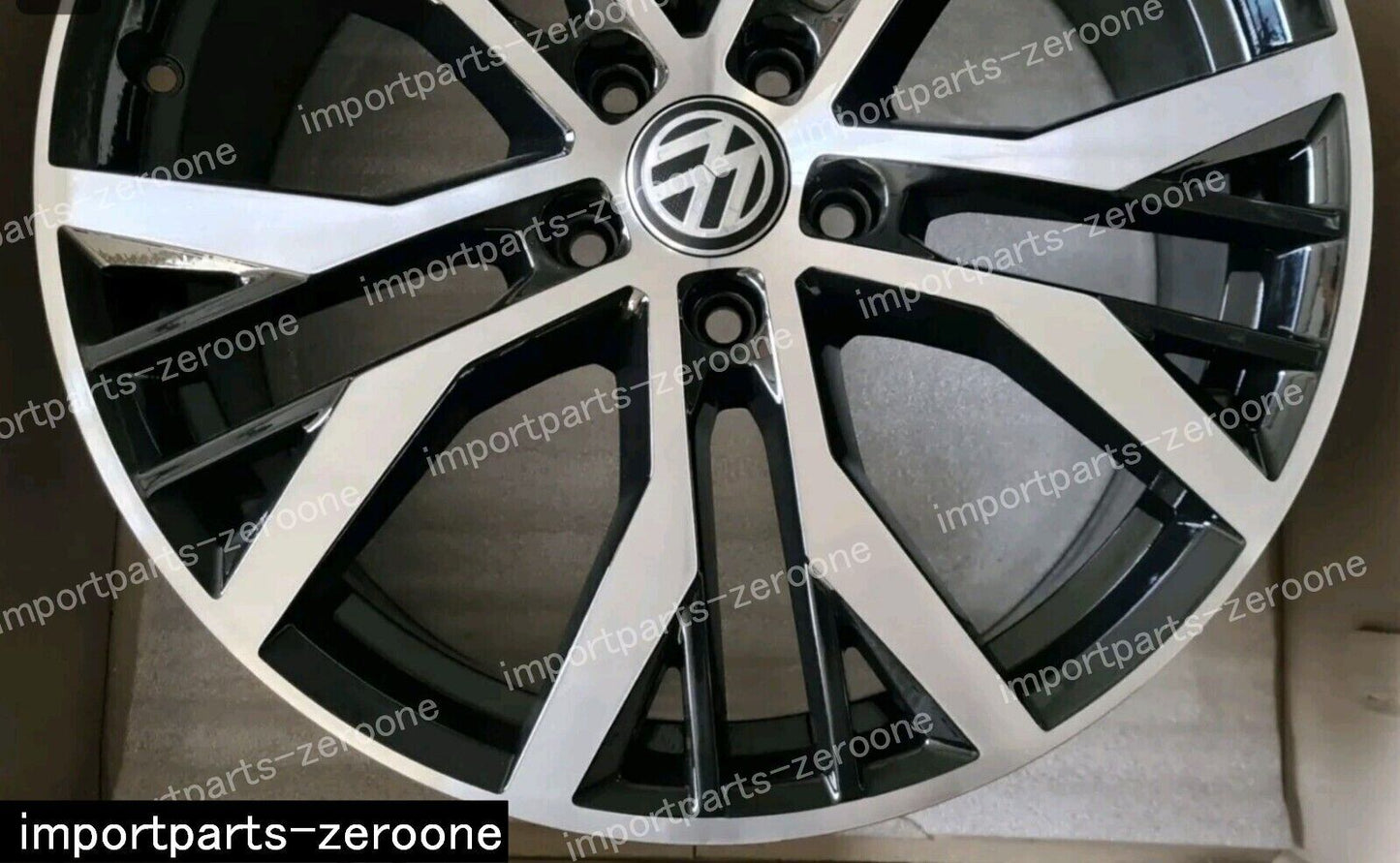 19インチ　純正 VW ゴルフ GTI GDT MK7 サンティアゴ アルミホイール 5G0601025AN  １本- SGA-1030