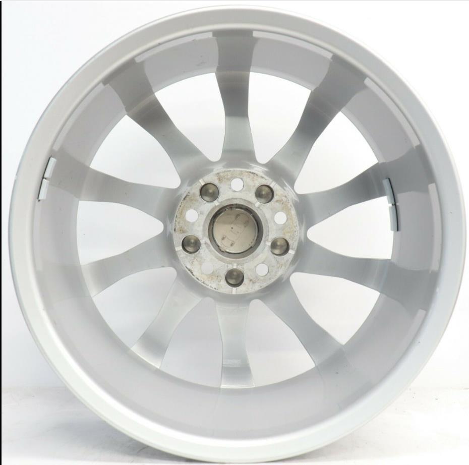 アウディ　A４　１７インチ　純正ホイール　４本セット　17×7.5J 8W0601025C SILVER　-PO-1028